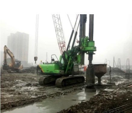 Jiangsu Hydraulic Piling Rig กับความกว้างในการทํางาน 4300 มิลลิเมตร ความกว้างสูงสุด 20 มิลลิเมตร และการควบคุม joystick ไฮดรอลิกสําหรับการติดตั้งรากฐาน