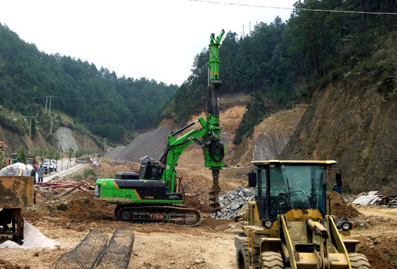 Multifunction 16m Foundation Pile KR50 Excavator Auger Drilling Rig / Well Bore Pile Drilling Rig