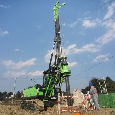 เครื่องปลูกพูลที่มีหัวต่ํา มีความสว่าง 5.6 m ทอร์ค 125 kN.m และเครื่องยนต์ EU Stage V สําหรับการเจาะรากเมือง
