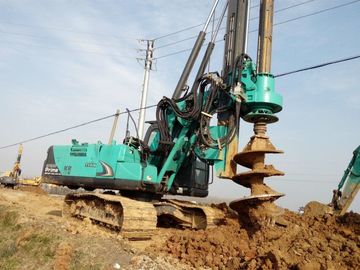 แรงบิดสูงสุด 150 KN.m เครื่องตอกเสาเข็ม 94.3 ตัน อุปกรณ์เสาเข็มเจาะสำหรับงานก่อสร้าง